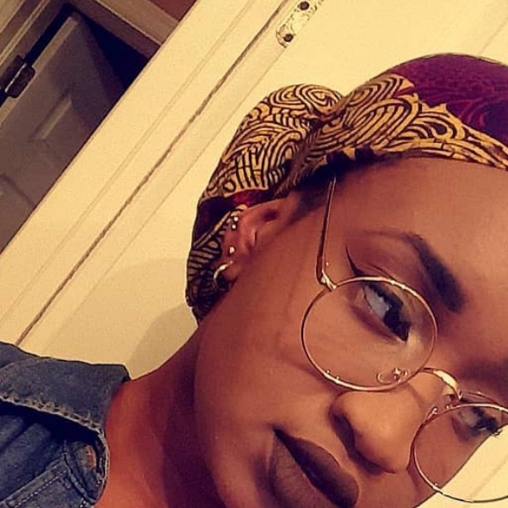 Gold Frame Fashion Glasses 👓